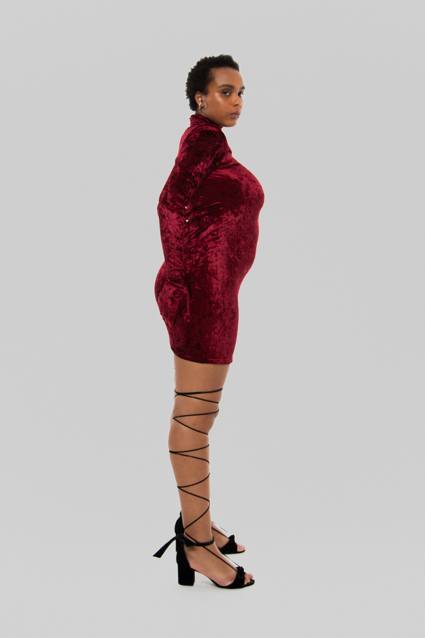 VESTIDO DE VELUDO VINHO