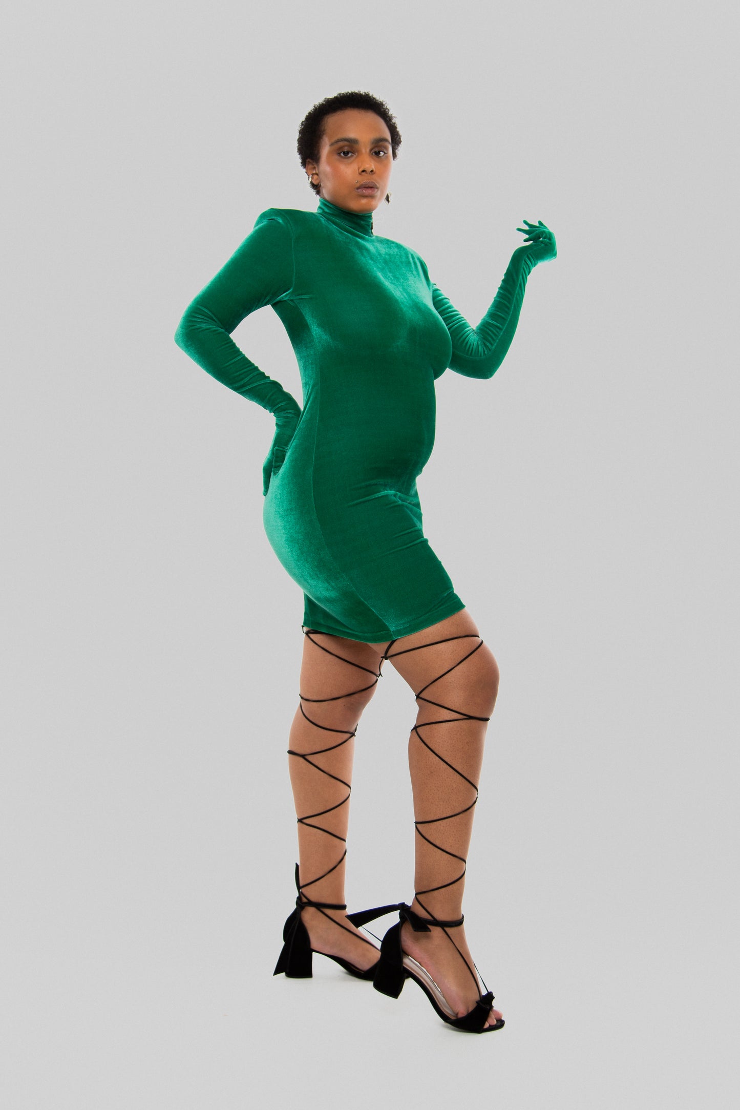 VESTIDO DE VELUDO VERDE